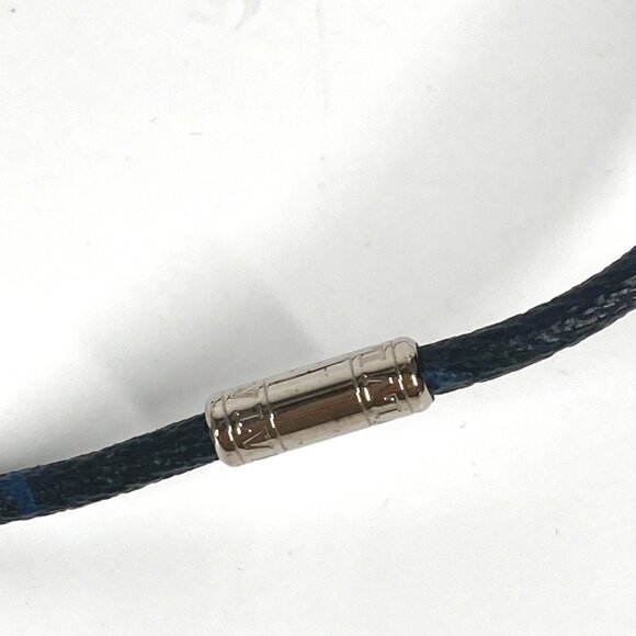 LOUIS VUITTON Navy Monogram Necklace - Picture 2 of 10